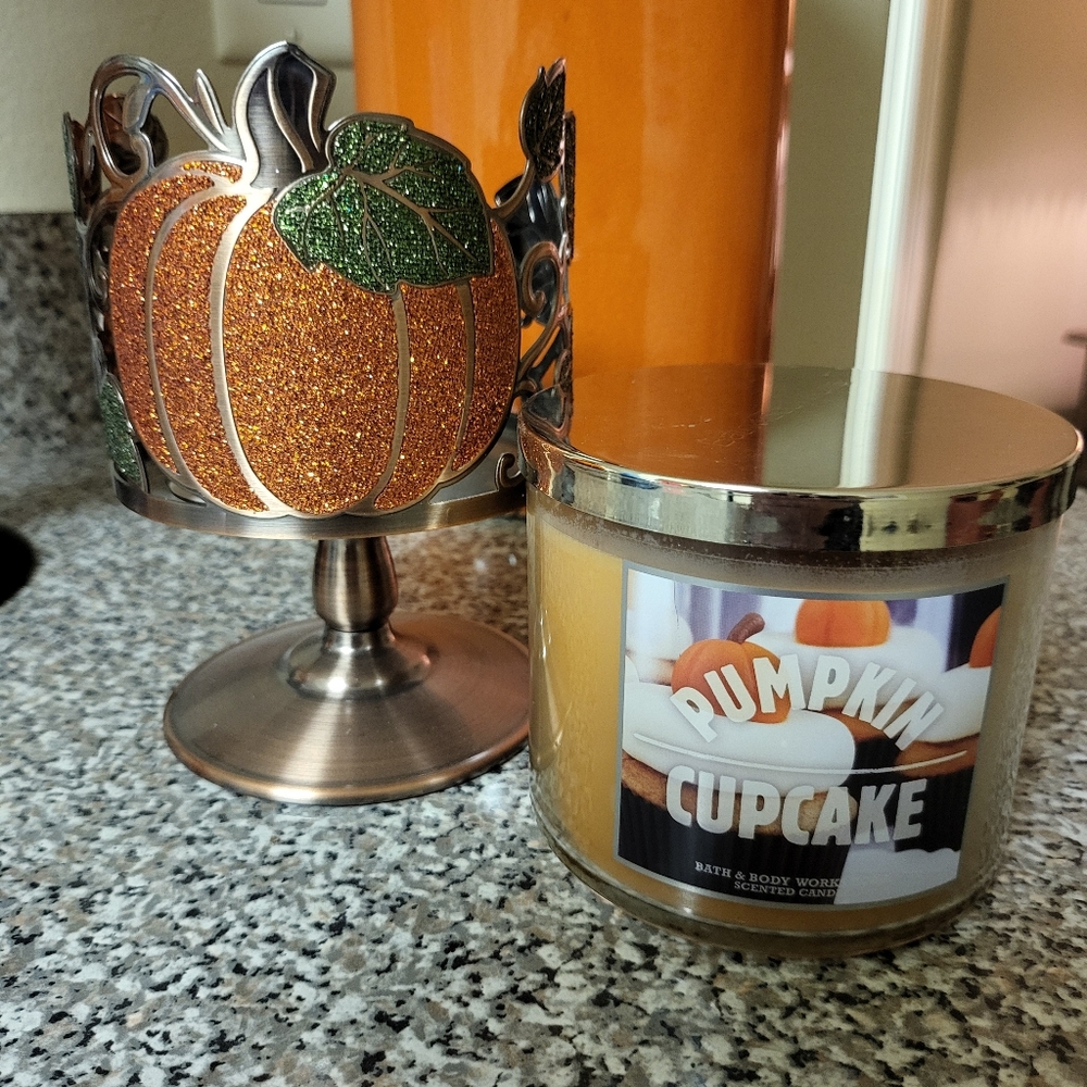 Bath & Body Works Glitter Pumpkin Pedestal Copper Candle Holder & 3-Wick Candle